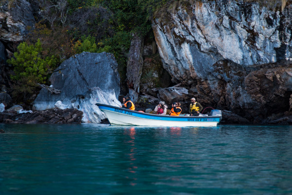 Capillas de Mármol + Bahía Exploradores